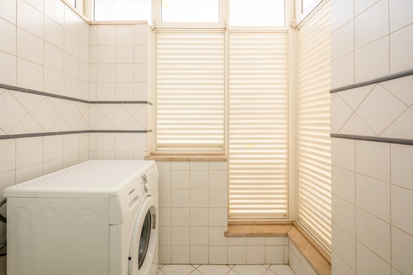 Guestready - A Cosy Retreat In Lumiar Apartment Lisbon Bagian luar foto